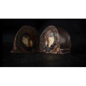 Конфеты шоколадные Чернослив и курага с грецким орехом Eco Foods 1кг